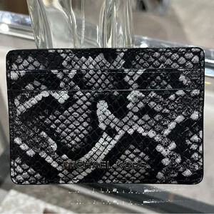 New! MICHAEL KORS Jet Set Small Snake Embossed Card Case